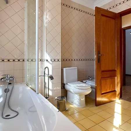 빌라 Vivenda Catavento V5 Piscina E 100mt Da Gale
