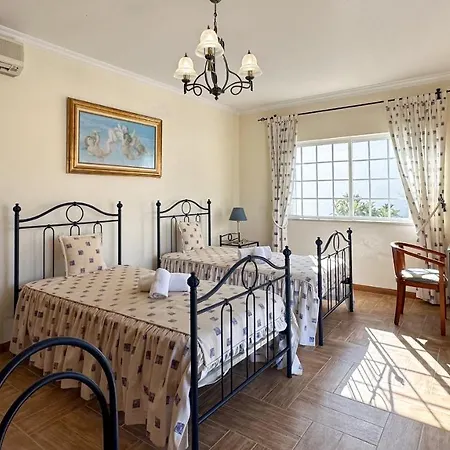 Vivenda Catavento V5 Piscina E 100mt Da Gale * Albufeira