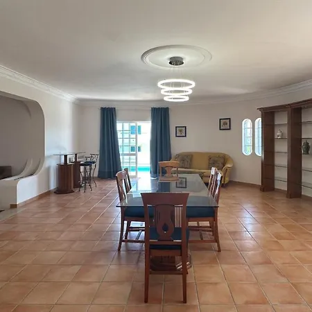 Villa Vivenda Catavento V5 Piscina E 100mt Da Gale Albufeira