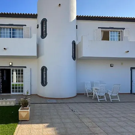 Vivenda Catavento V5 Piscina E 100mt Da Gale