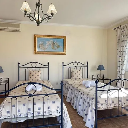 Villa Vivenda Catavento V5 Piscina E 100mt Da Gale Albufeira