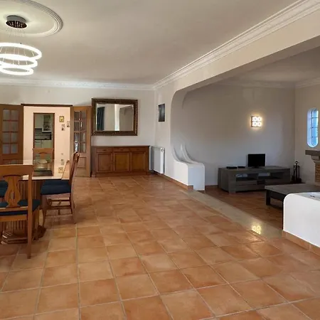 Vivenda Catavento V5 Piscina E 100mt Da Gale 빌라