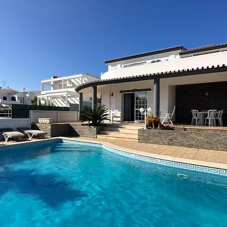 Vivenda Catavento V5 Piscina E 100mt Da Gale 빌라